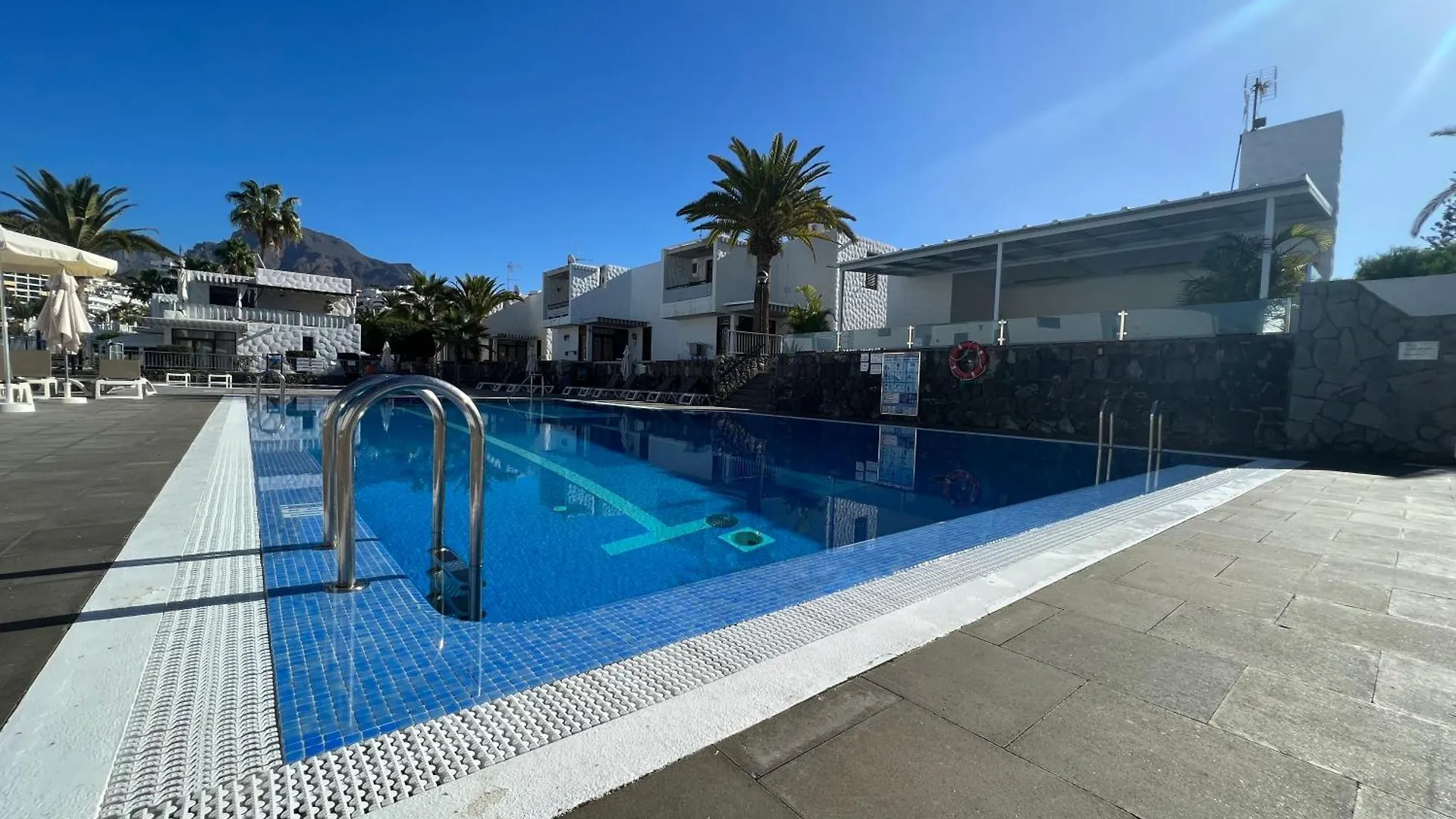 Apartamentos Bungamerica 273 - Costa Adeje Playa de las Americas  Spagna
