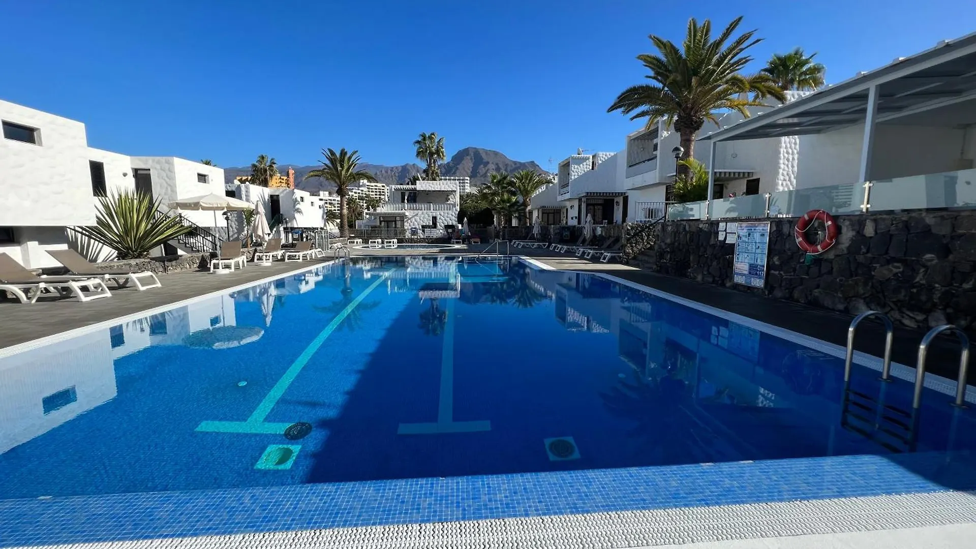 Apartamentos Bungamerica 273 - Costa Adeje Playa de las Americas  Playa de las Americas (Tenerife)